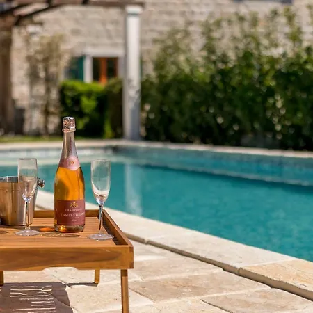ヴィラ Draga Paradise Pool In Split